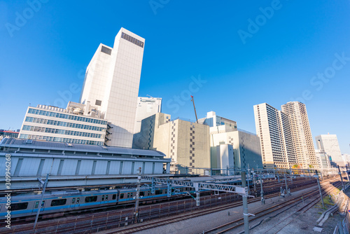 JR田町駅　芝浦口（東口）　2019年12月 © camera papa