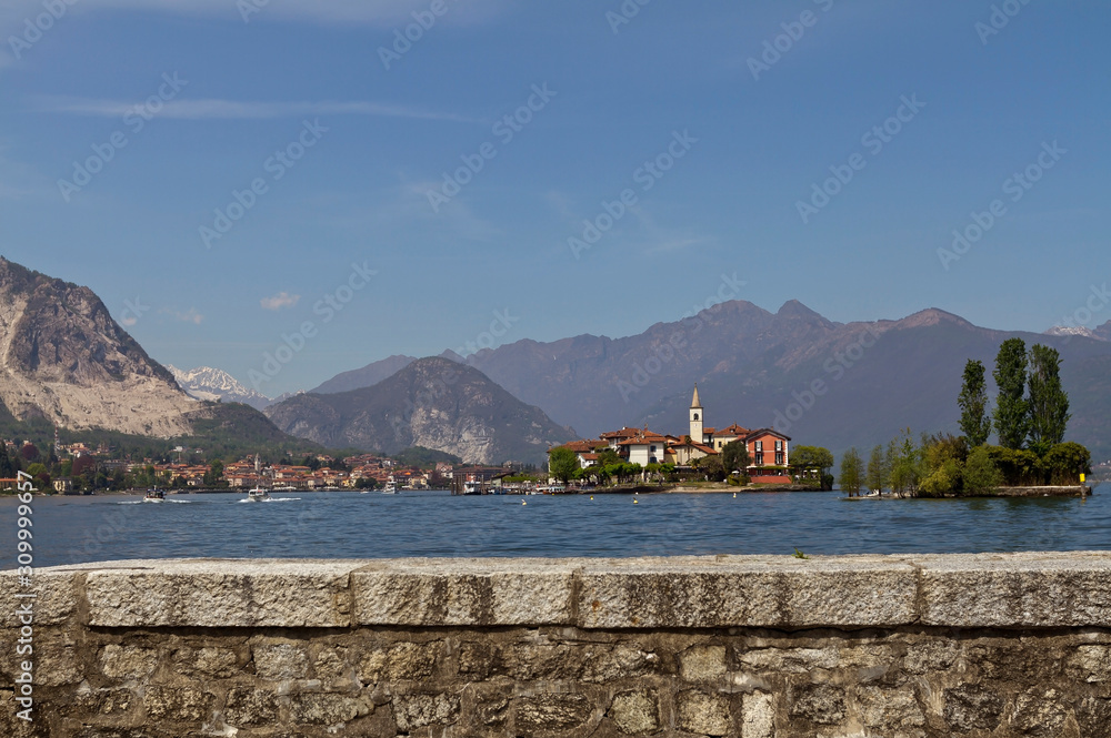 Islands Isola dei Pescatori and Scoglio della Malghera of Lake Maggiore Islands Isola dei Pescatori and Scoglio della Malghera of Lake Maggiore