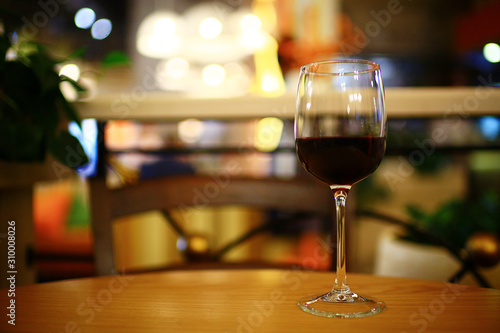 restaurant table wine serving