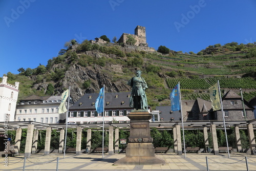 Blücherdenkmal in Kaub mit Burg Gutenfels, Mittelrhein photo