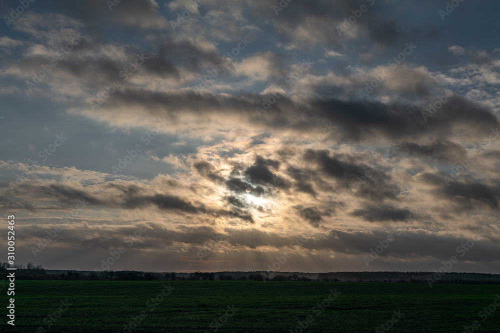 Sonnenuntergang mit Wolkenspiel Sonnenuntergang mit Wolkenspiel