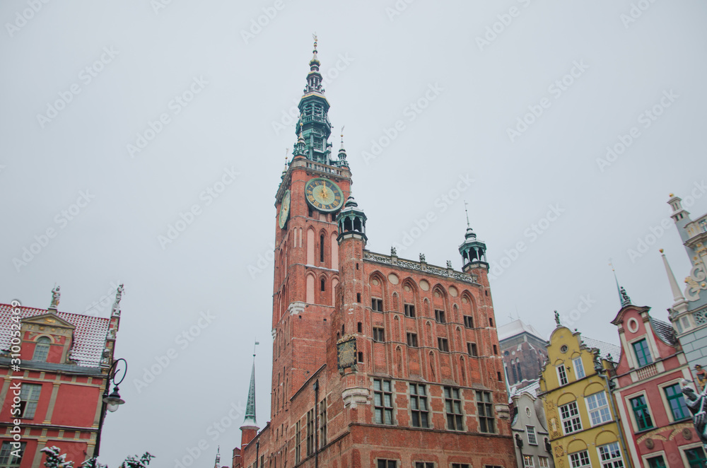 Obraz premium Main City Hall and Dlugi Targ Square in the Old City Center of Gdansk, Poland