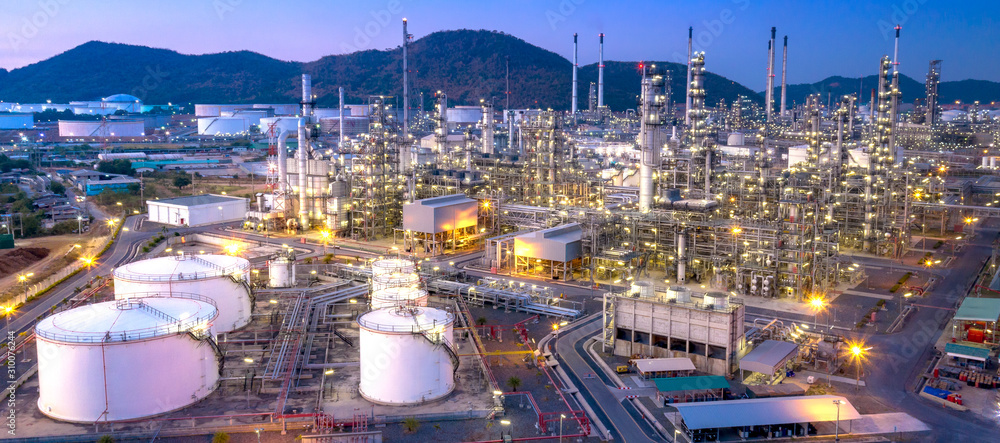 Aerial view of refinery plant,Industry Petrochemical at twilight - obrazy, fototapety, plakaty 