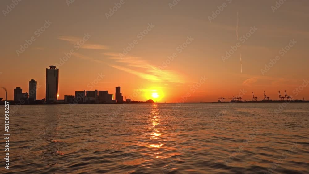 大阪 大阪港の夕日と夕景 大阪 大阪港の夕日と夕景
