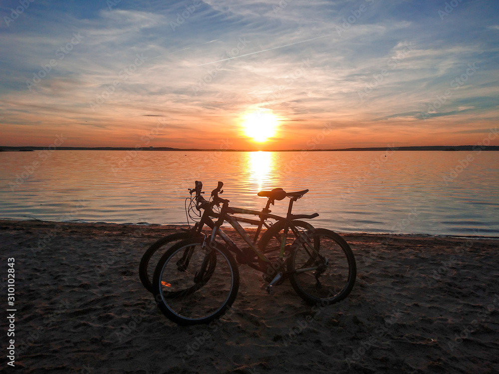Fototapeta premium Sunset Bike front lake Minsk Belarus