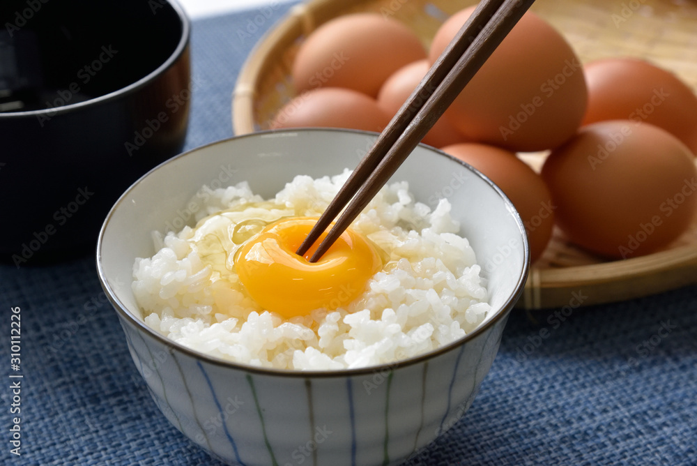 卵かけごはん　 Egg over rice
