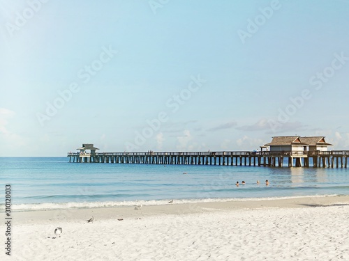 Strand und Pier von Naples  Florida