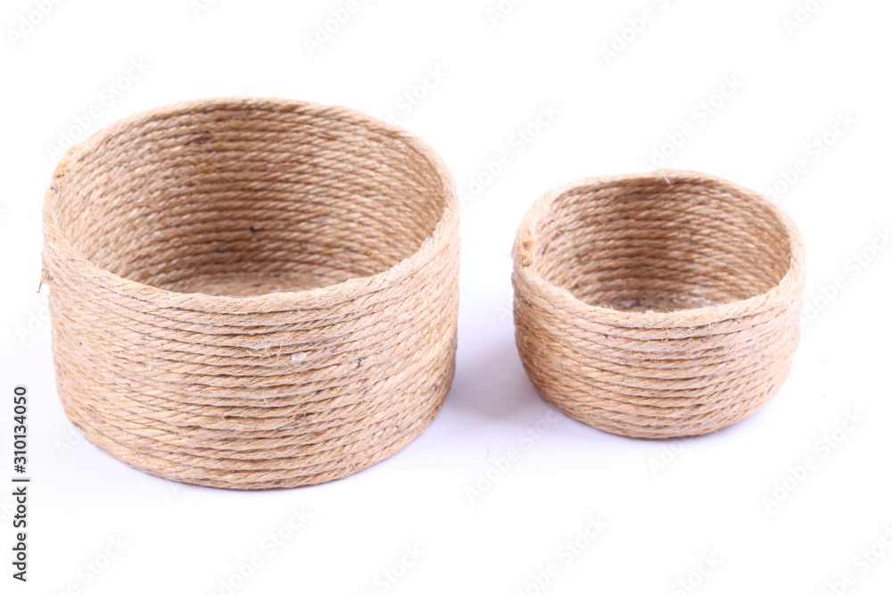 Obraz premium Rope box isolated on white background