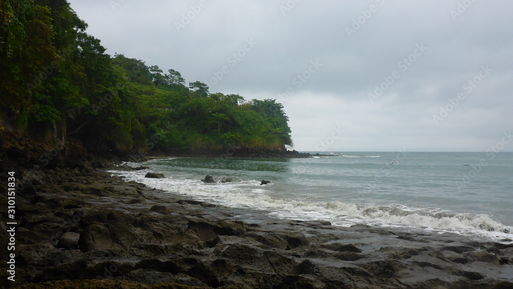 Meer mit Dschungel - Ecuador