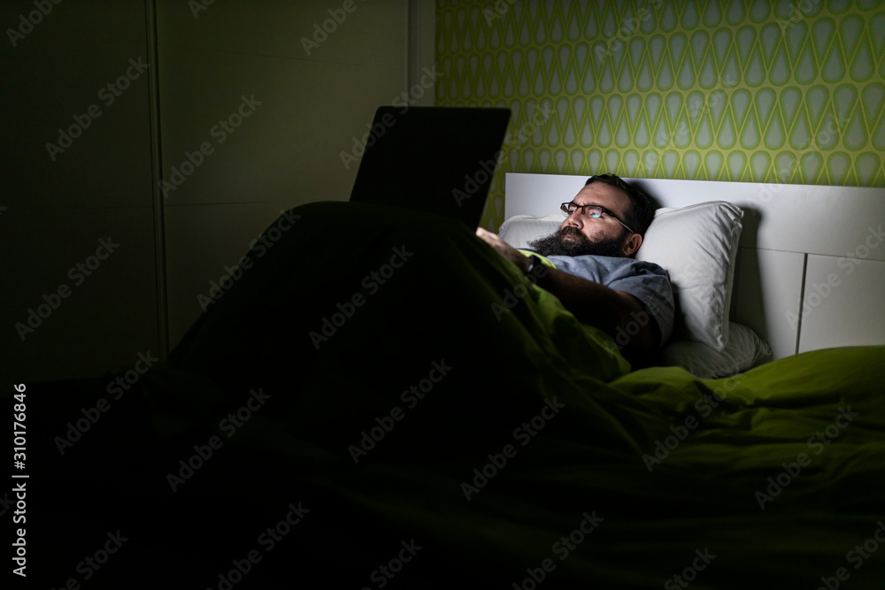 Fototapeta premium bed technology