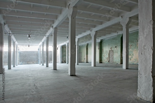 Abandoned Warehouse © moodboard