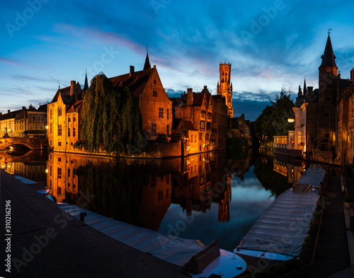 Nightscene in Brugges.