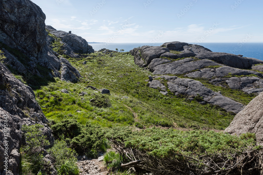 Wanderung zu den Brufjell Höhlen in Südnorwegen