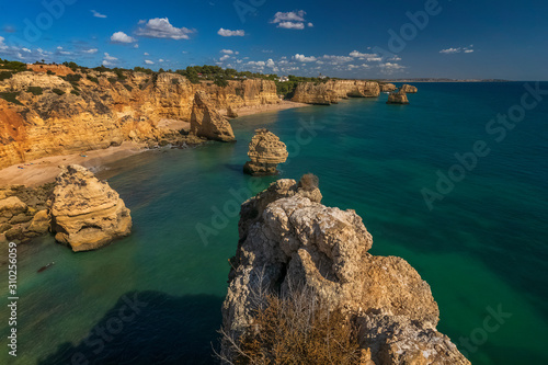 Portugal, Algarve, Landschaft bei Praia da Marinha