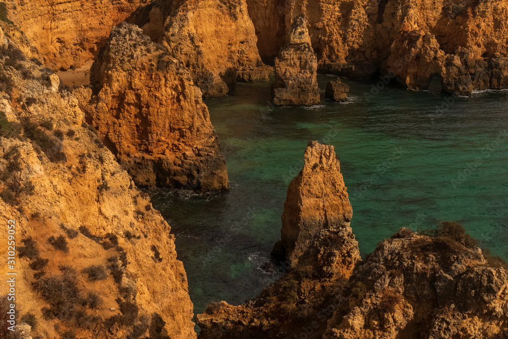 Fototapeta premium Portugal, Algarve, Ponta da Piedade, Landschaft bei Lagos