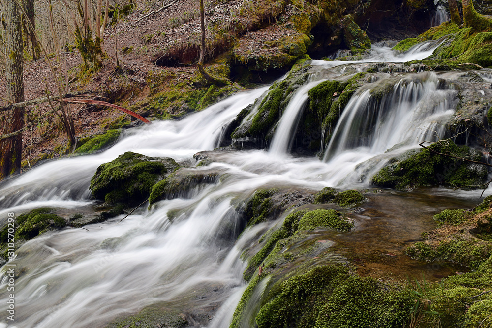 La Tobería - Agua,. Ríos, Cascadas, - Andoin (Álava).