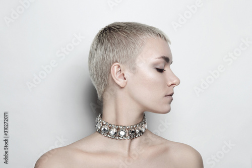 Tableau sur toile Beautiful woman with short haircut and vintage rhinestone chocker