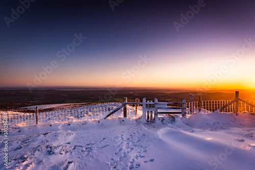 Winter sunrise in Clwyds © Lukasz