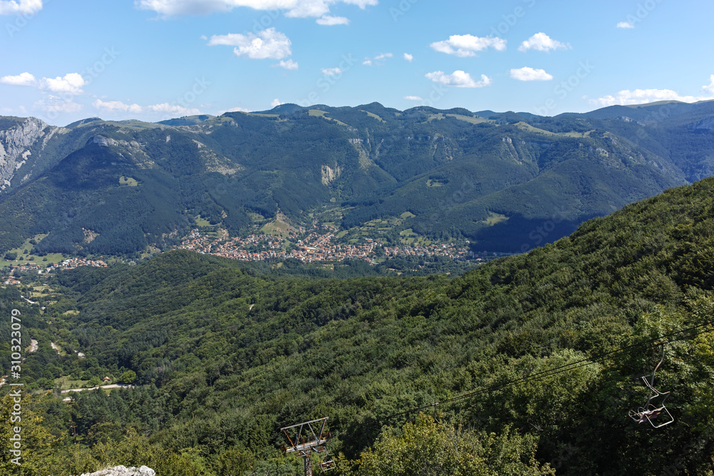 Obraz premium Landscape of Balkan Mountains with Vratsata pass, Bulgaria