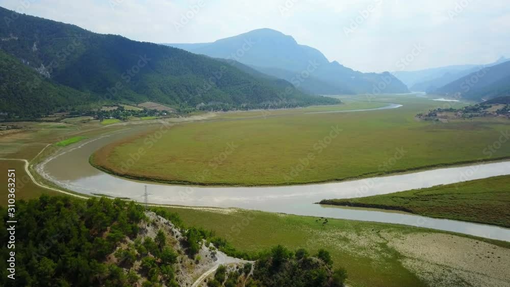 Kizilirmak River flowing into plateau at center Anatolia, Samsun, Turkey Kizilirmak River flowing into plateau at center Anatolia, Samsun, Turkey