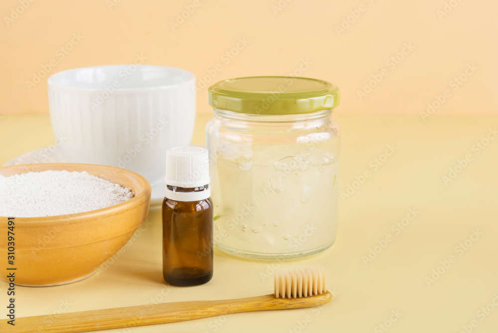Natural Toothpaste (aloe vera, menta and White clay Natural Toothpaste (aloe vera, menta and White clay
