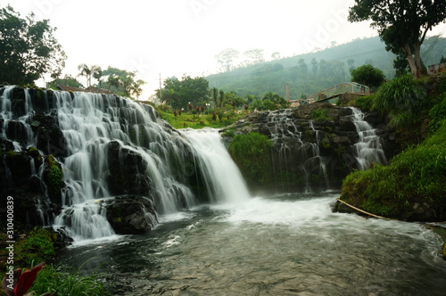 Belawan waterfall is located in the Ijen mountain region and is one of the tourist destinations in Bondowoso district, the water is clear and fresh and the air is cool so that the tour can be relaxed