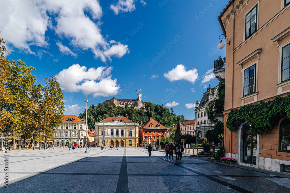 Ljublanja, Slovenia. September 9th, 2019.   View of a Congress Square (Kongresni Trg) and Ljubljana Castle (Ljubljanski grad) on a sunny day. The historical centre of Ljubljana, capital of Slovenia.