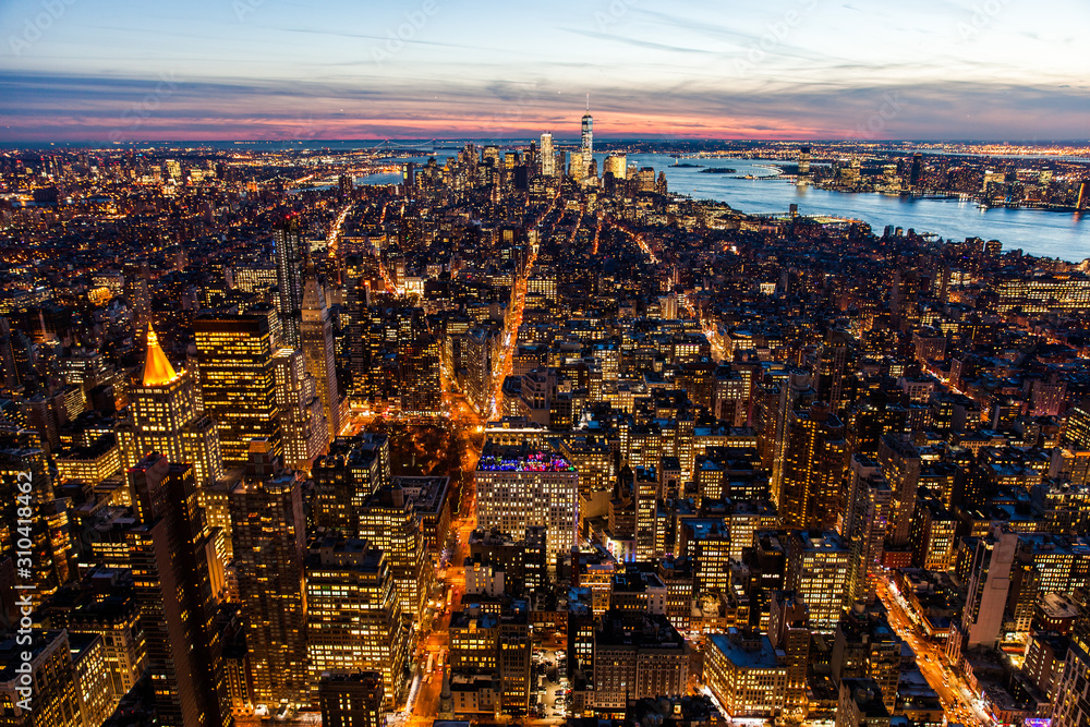 Fototapeta premium Golden Hour New York after dusk, city lights