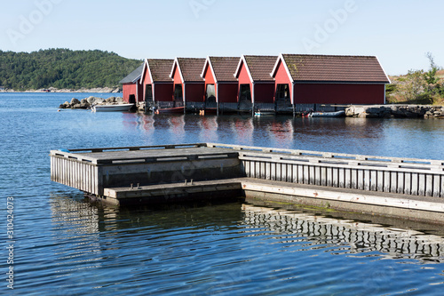 Svennevikbukta Bootshäuser, Svennevik, Südnorwegen