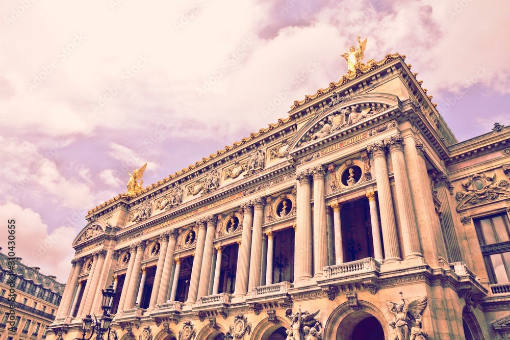 Fototapeta premium Paris - Opera Garnier. Retro filtered colors.