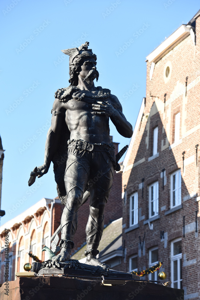 Fototapeta premium Belgique Flandre Tongres Tongeren Ambiorix gallo romain