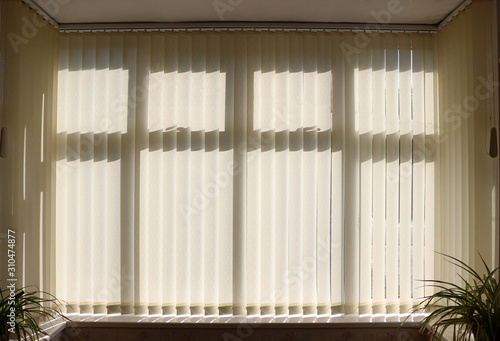 Canvastavla Closed vertical venetian window blinds