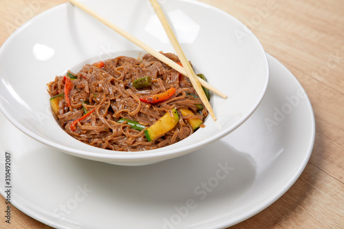 noodle with vegetables