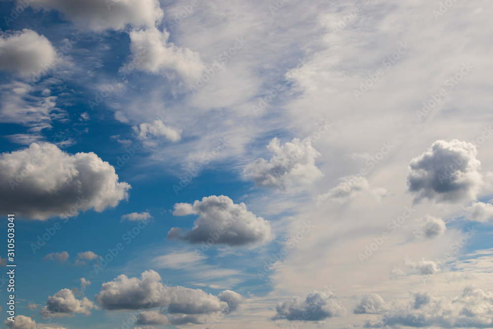 Fototapeta premium Blue sky and beautiful clouds, abstract nature background.