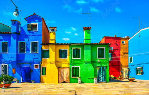 Fototapeta Naklejka Na Ścianę i Meble -  Venice landmark, Burano island square and colorful houses, Italy
