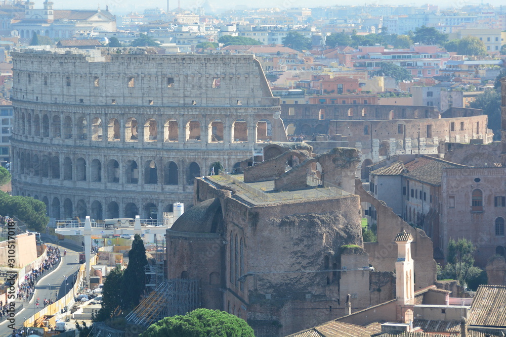 Ancient Roman cites,Colosseum and the Forum