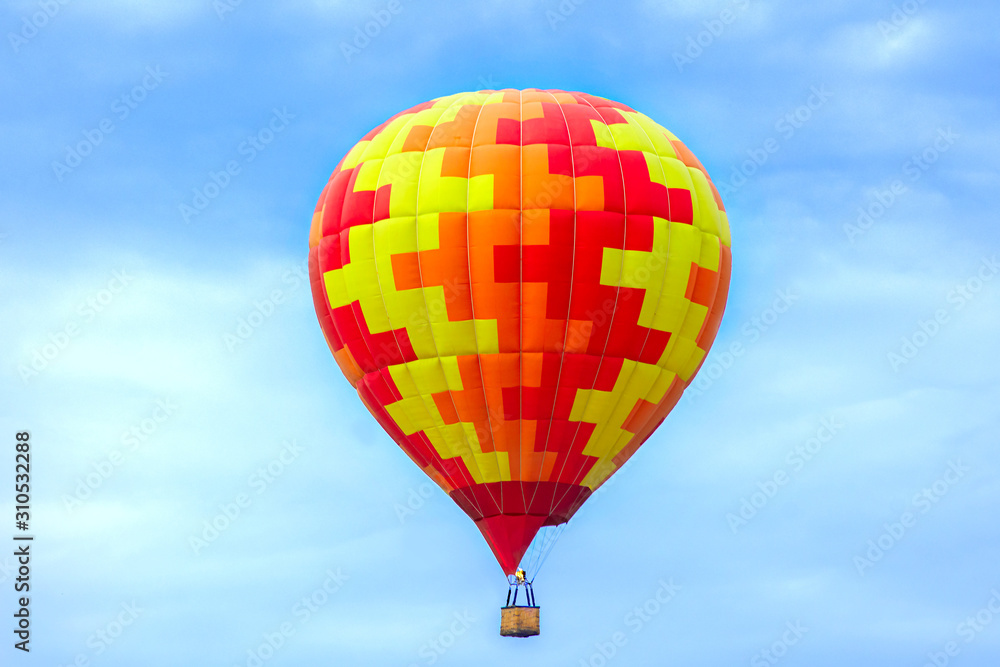 Naklejka premium Colorful hot air balloon fly in the blue sky