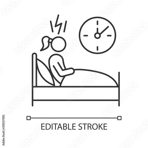 Change in sleep pattern linear icon. Insomnia. Troubled woman. Stress and anxiety. Sleep deprivation. Thin line illustration. Contour symbol. Vector isolated outline drawing. Editable stroke