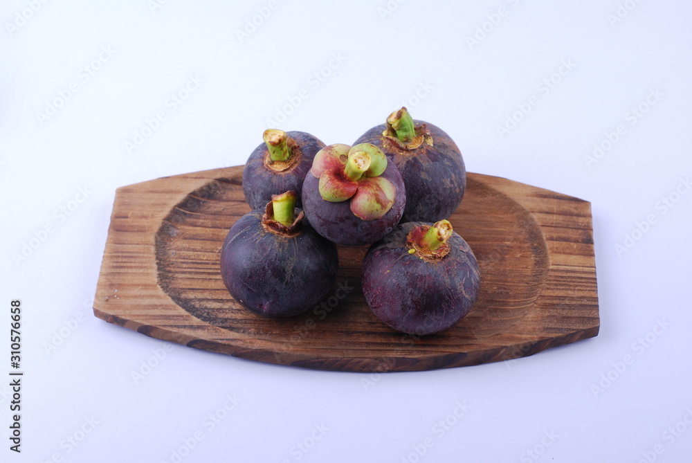 Fototapeta premium asian tropical mangosteen fruit on white background