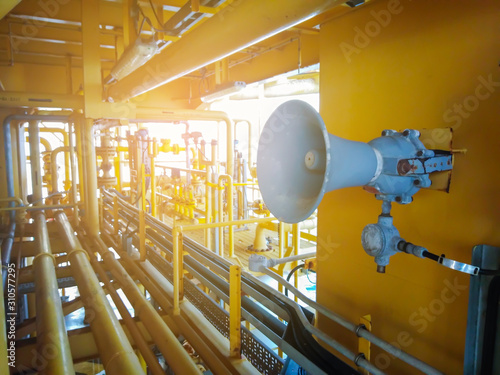 Horn Speaker to broadcast signals warning alarm use in the sea offshore