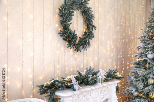 Beautiful Christmas decor i...