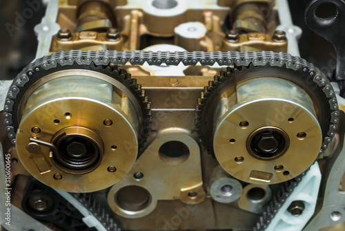 Valokuva auto engine repair. timing chain.