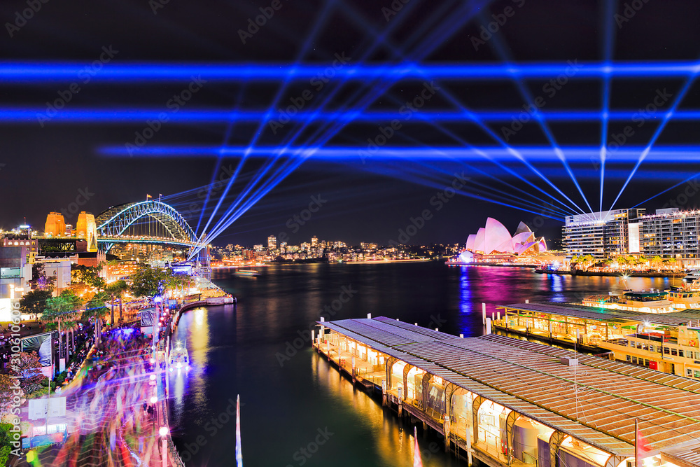 Fototapeta premium Sy VIvid 19 Circ Quay Bridge