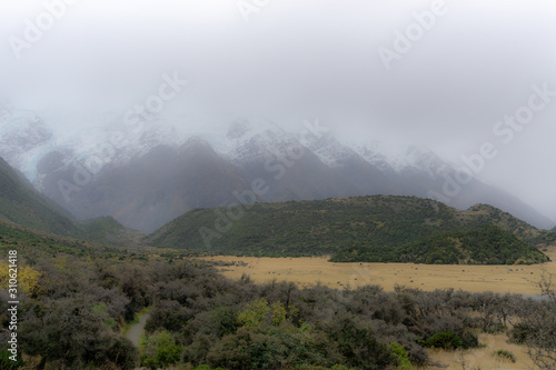 Hiking to Mount Cook under the extremely cloudy weather