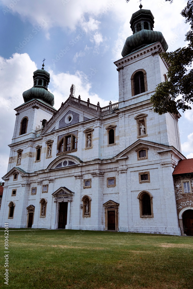 Kościół klasztorny  Wniebowzięcia NMP Kamedułów na Bielanach w Krakowie