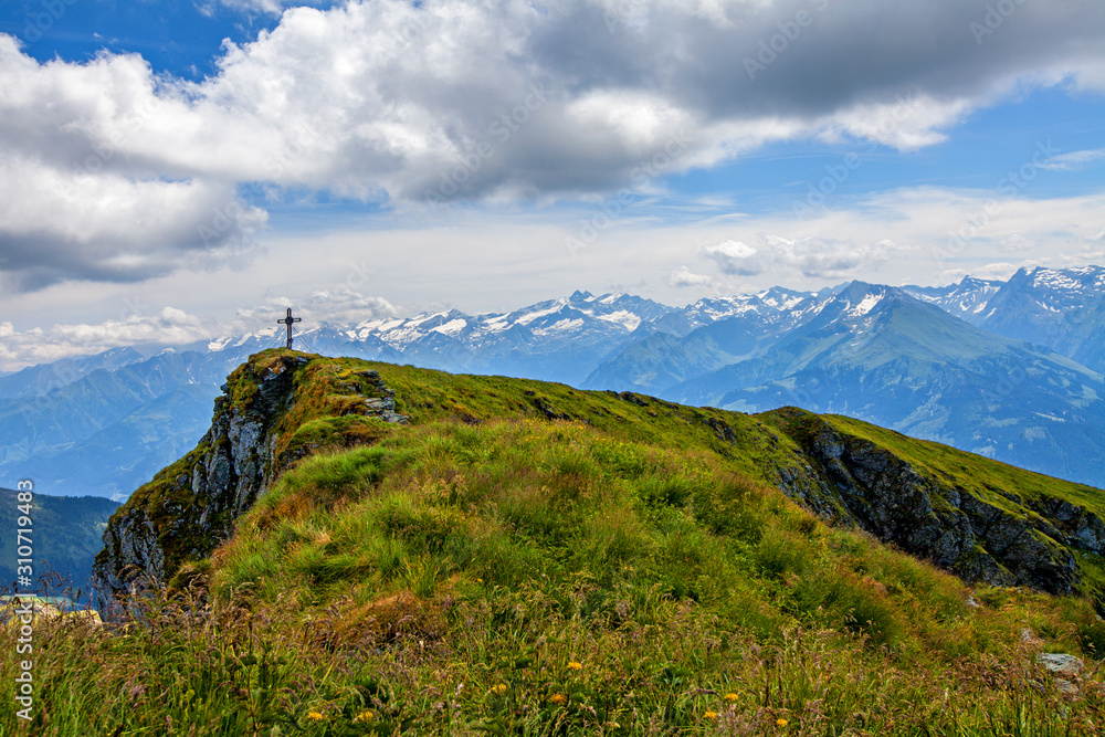 Der Gaisstein in Stuhlfelden im Oberpinzgau Der Gaisstein in Stuhlfelden im Oberpinzgau