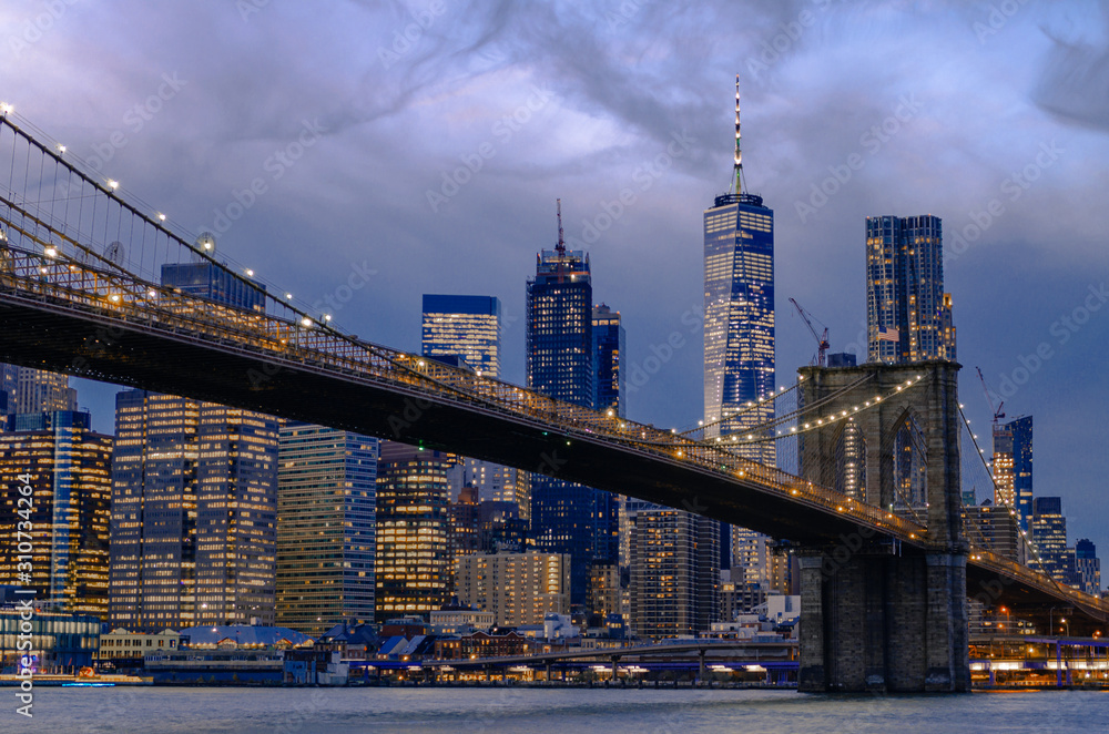 New York City Skyline at dusk, Brooklyn Bridge, Manhattan