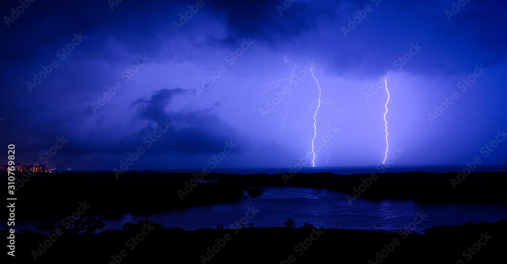 lightning in the sky lightning in the sky