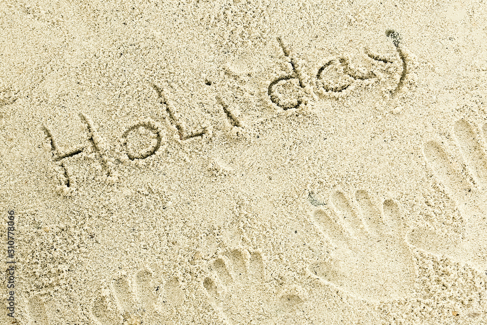 Fototapeta premium beautiful pattern on the sea sand on nature background