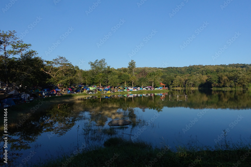 Obraz premium boats on the lake
